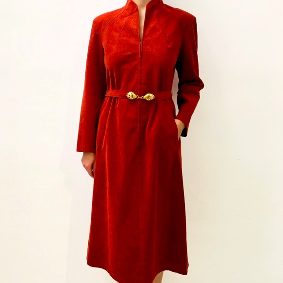 VINTAGE CHERRY RED VEGAN SUEDE SOFT LONG MAXI MIDI DRESS BELTED Made in Canada M - Picture 1 of 8